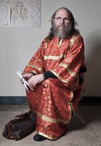 Алтарник, профессор С.В.Казаков